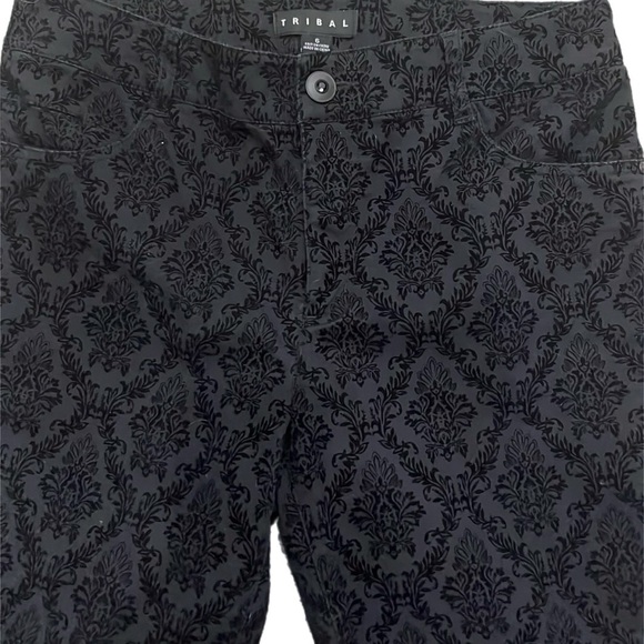 Tribal black velvet print pants - Picture 5 of 6